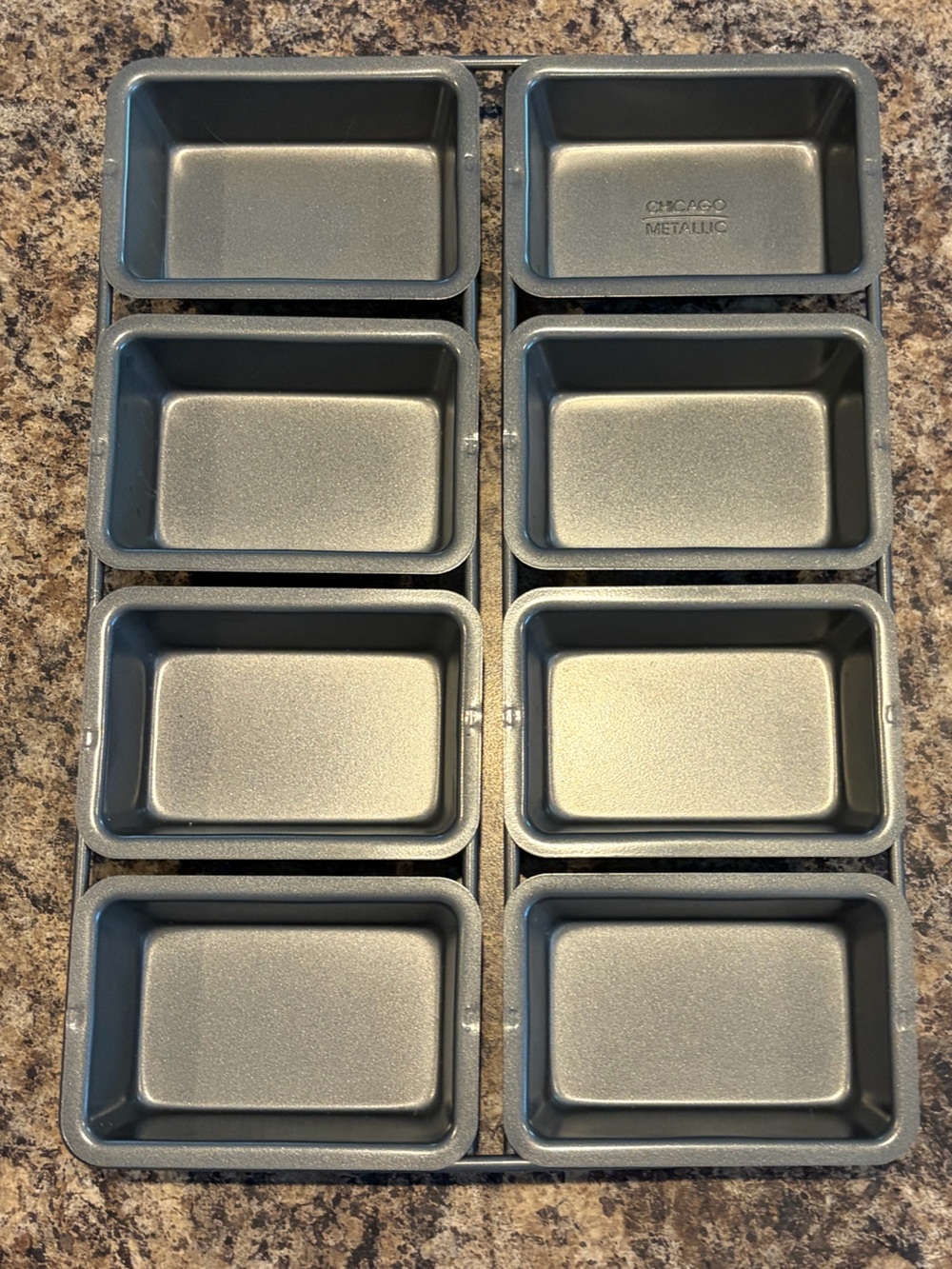 Nonstick Gray 8-Cavity Mini Loaf Pan - Bakeware